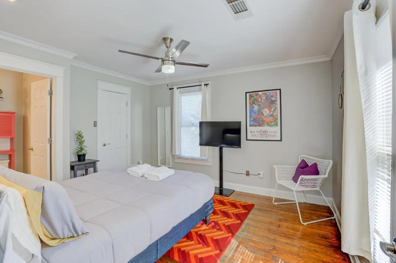 Hip And Spacious Midtown Cottage Near Beale Street 孟菲斯