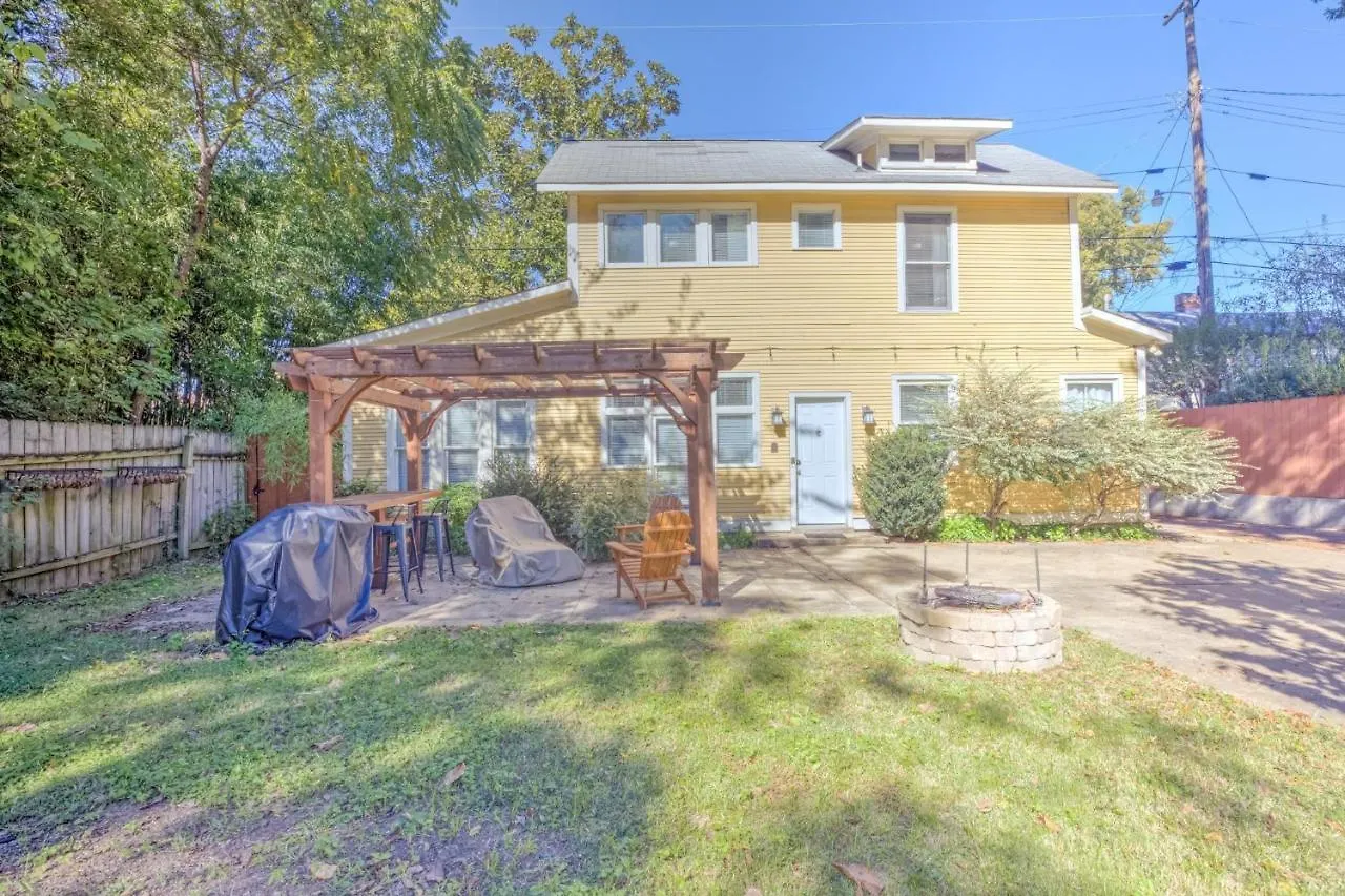 Hip And Spacious Midtown Cottage Near Beale Street メンフィス 米国